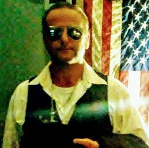 Meet your Posher, Steven